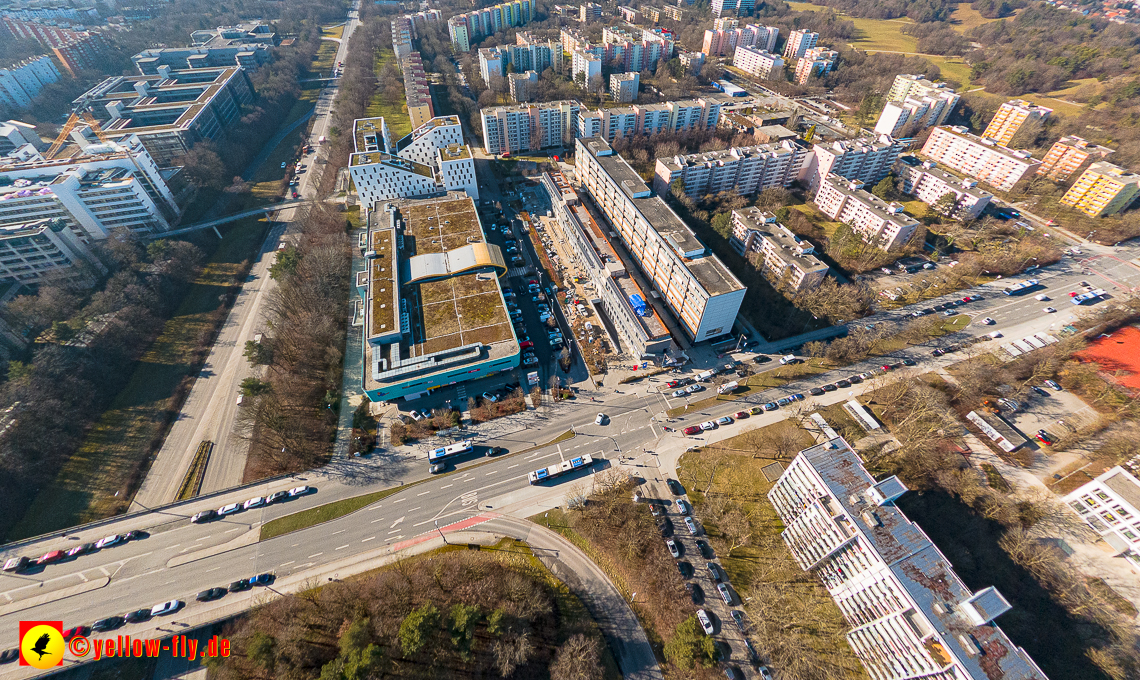 15.02.2023 - Plettzentrum mit Montessori Schule in Neuperlach